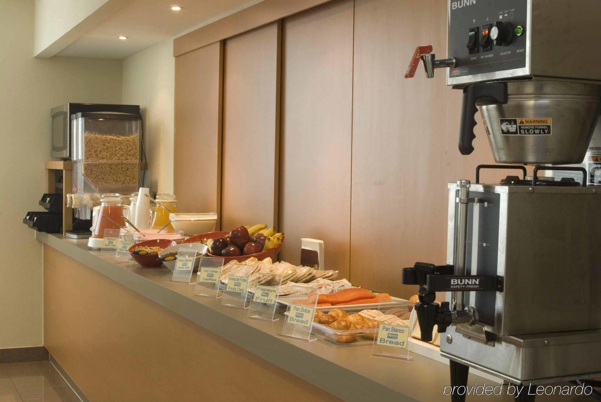City Express Coatzacoalcos Restauracja zdjęcie