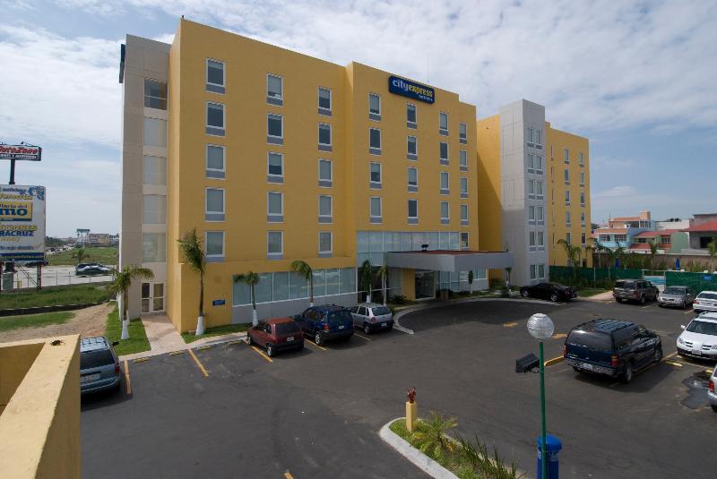 City Express Coatzacoalcos Zewnętrze zdjęcie